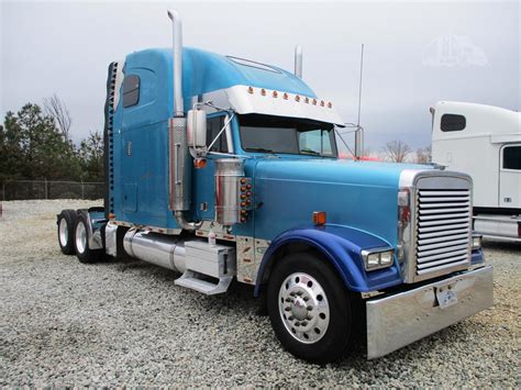 2001 FREIGHTLINER FLD132 CLASSIC XL For Sale In Colfax, North Carolina | TruckPaper.com