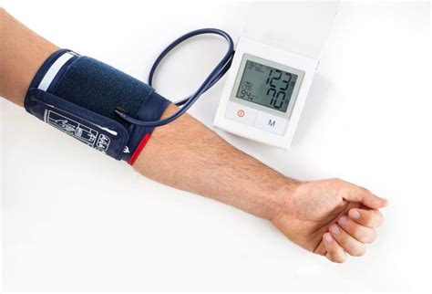 Using an Ambulatory Blood Pressure Monitor - familydoctor.org