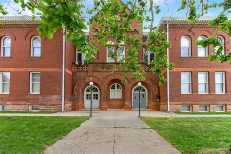 Columbian School Apartments - Omaha, NE 68105