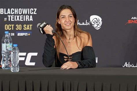 amanda-ribas-ufc-267-media-video | MMA Junkie