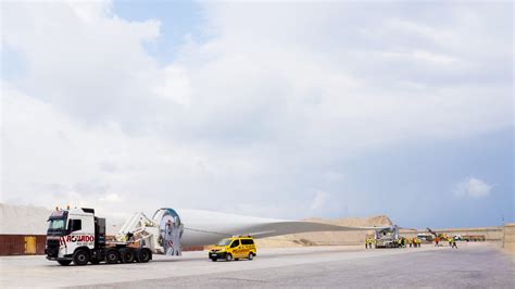 Blade Runners: A Look Inside A Factory For Giant Wind Turbine Blades ...