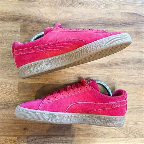 The PUMA Suede is definitely the most well-known and... - Depop