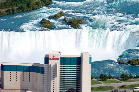 Hotels with a View of Niagara Falls | Niagara Falls Marriott Fallsview ...