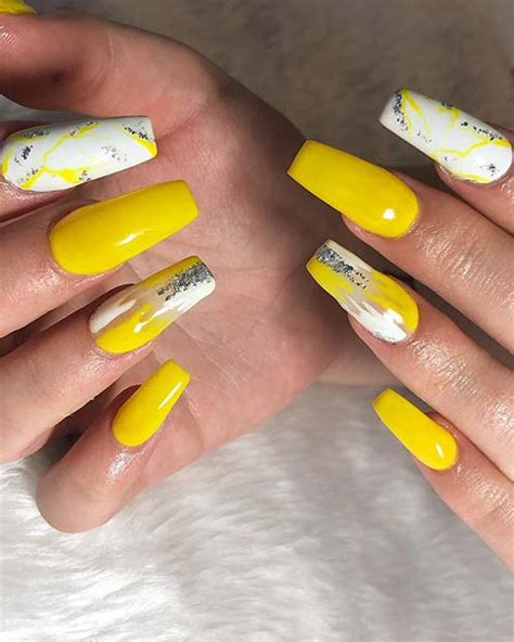 43 Chic Ways to Wear Yellow Acrylic Nails - Page 3 of 4 - StayGlam