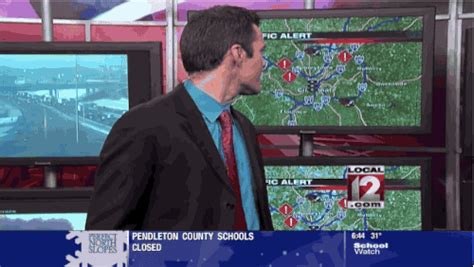 An Ohio News Anchor Performed A Cover Of "Let It Go" From Frozen And It's Totally Epic Disney ...