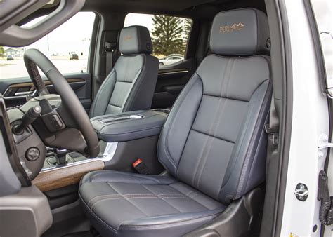 What does everyone think of the new Nightshift Blue interior? : r/Silverado