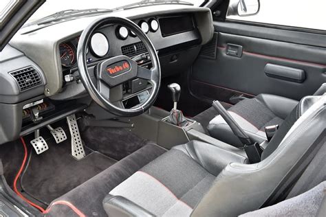 Peugeot 205 Turbo 16 | Car Interior
