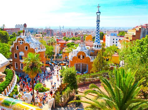 Park Güell - Barcelona - Arrivalguides.com