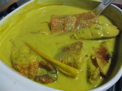 Ikan Merah Masak Lemak Cili api Kaw | Resepi Masakan Malaysia