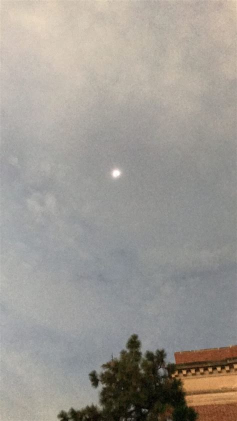 Eclipse at 100% Viewing Point - SkySpy Photos, Images, Video