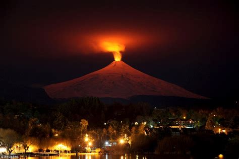 The Earth erupts! Spectacular pictures show THREE volcanoes ablaze in Mexico, Chile and ...