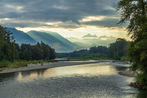 Skykomish River near Sultan. : r/Washington