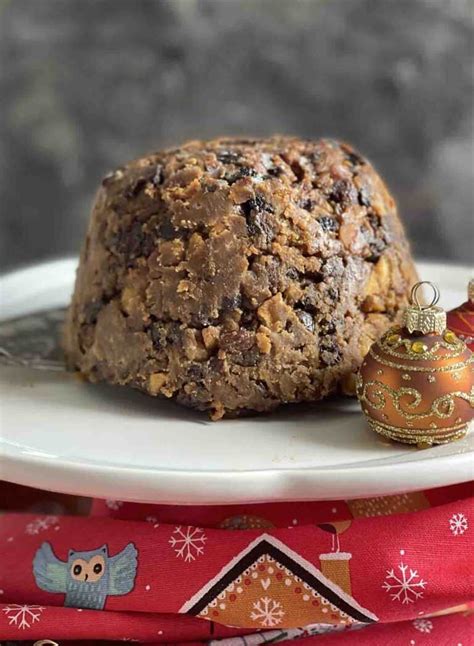 Slow Cooker Christmas Pudding - Great British Recipes