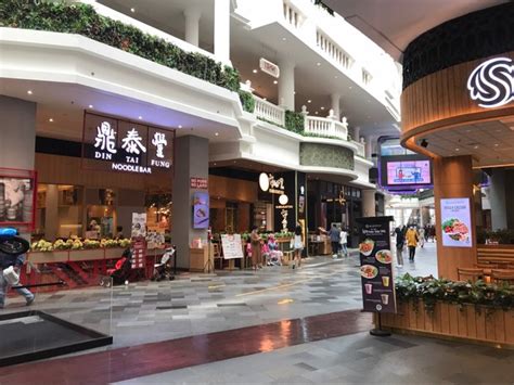 Gandaria City Shopping Mall - jakarta: Working hours, Activities, Visitor reviews, - Safarway 2024