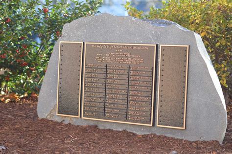 Veteran Memorial Plaque Holds a Meaningful Message for WHS Students – The Searchlight