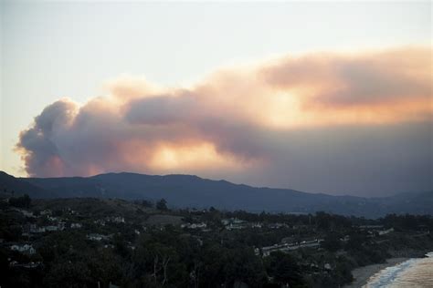 Thomas Fire is 89 percent contained | 89.3 KPCC