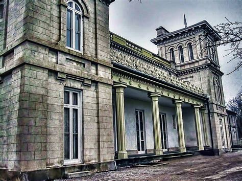 Dundurn Castle Photograph by Larry Simanzik - Fine Art America