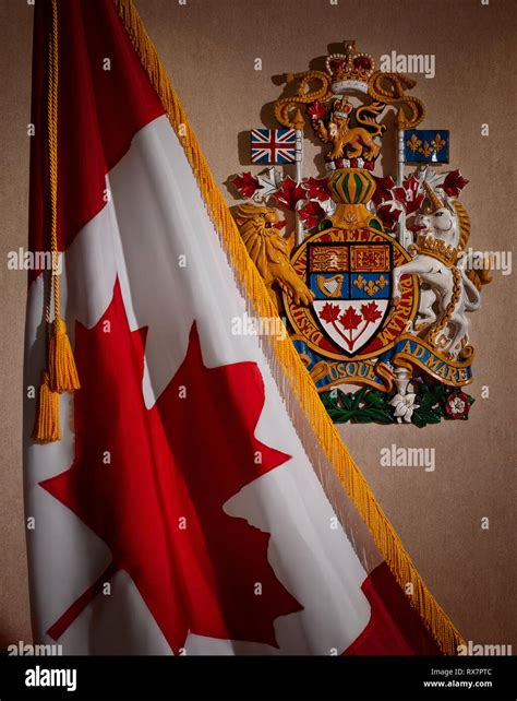 Royal coat of arms of canada hi-res stock photography and images - Alamy