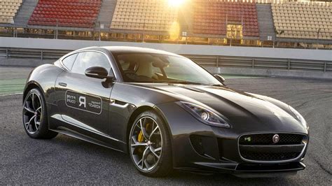 paid toon: Jaguar F Type Coupe Black