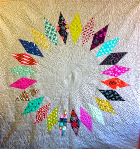 Linda's Quiltmania: Cotton + Steel Diamond Ring Quilt