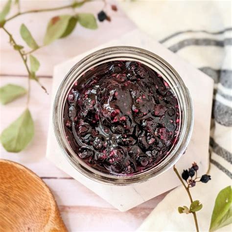 Huckleberry Jam Recipe (Without Pectin) - The Herbeevore