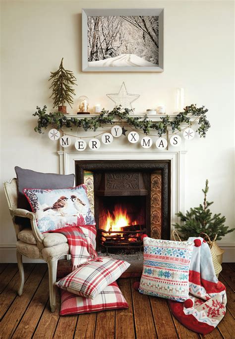 Traditional Christmas decor ideas – 17 classic festive looks | Real Homes