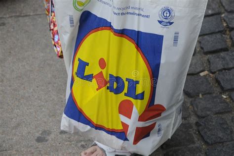 LIDL SHOPPERW the LIDL SHOPPING BAG Editorial Stock Image - Image of ...