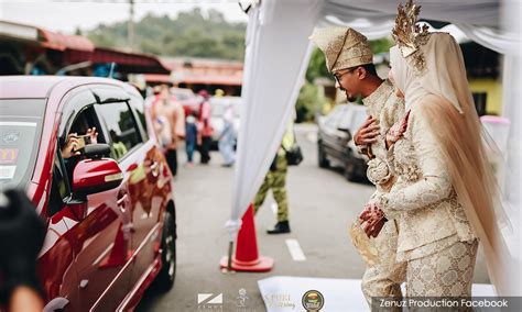 Johor couple opted for 'drive-thru' wedding to prevent Covid-19