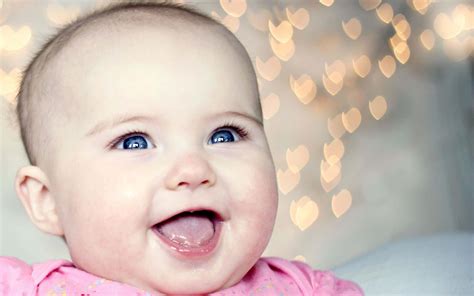 Cute Baby Girl Smiling Wallpaper