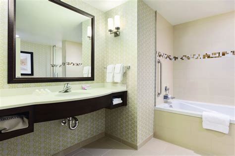 HILTON GARDEN INN WALLINGFORD/MERIDEN - Updated 2024 Prices & Hotel ...