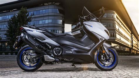 YAMAHA TMAX 560 - JUST BIKES