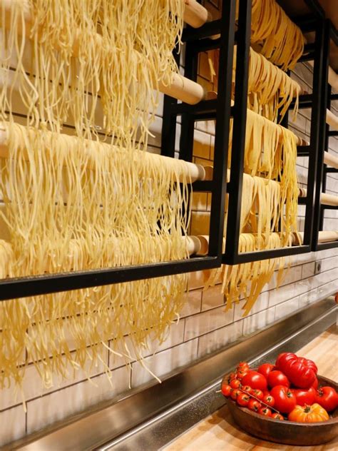 Watch them make pasta at this new Italian restaurant in downtown Fort ...