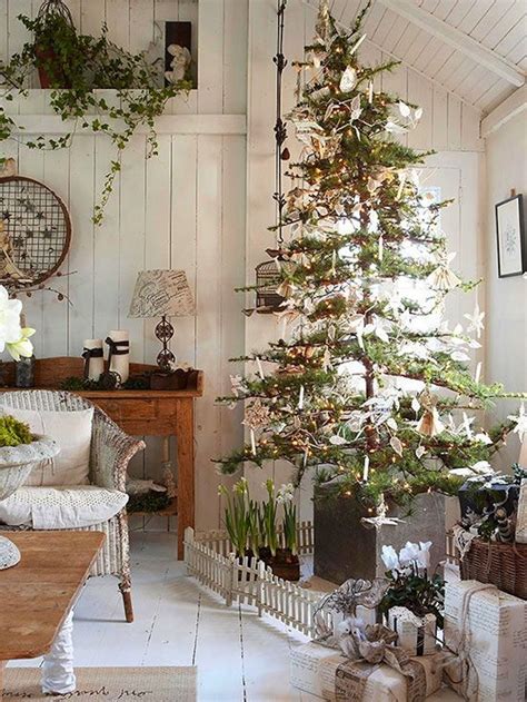 10 Country Christmas Decorating Ideas | Artisan Crafted Iron ...