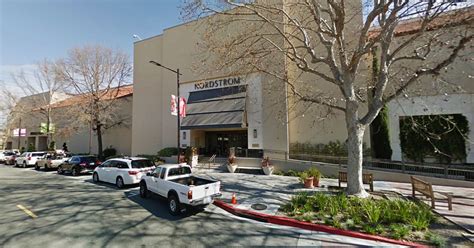 Dozens of looters target Nordstrom store in Walnut Creek, California