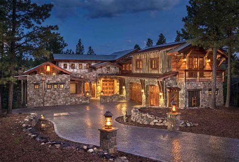 Mountain contemporary home surrounded by a Ponderosa pine forest | Pine, Contemporary and ...