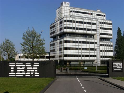 Los ingresos de IBM crecerían en 2022 gracias a la tecnología en la nube - Forbes Argentina