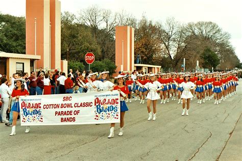 Flickriver: Photoset 'Cotton Bowl Parades of Bands' by StevenM_61