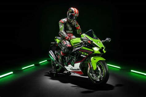 2023 Kawasaki Ninja ZX-10R bike launched: Check price, features ...