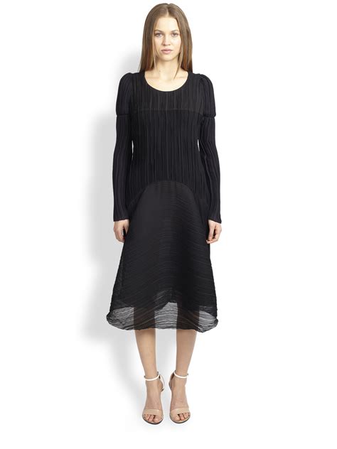 Lyst - Chloé Flared Plisse Dress in Black