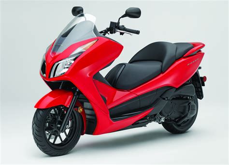 2014 Honda Forza Scooter First Ride Review | GearOpen