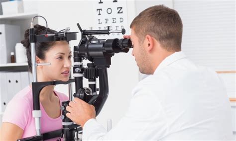 Your first ophthalmologist exam: what to expect | Smart Tips