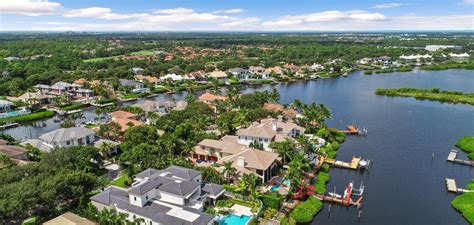 Admirals Cove Realty | Official Site | Luxury Golf & Waterfront Community