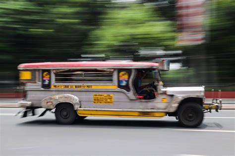 Some jeepney drivers ply routes despite strike | The Manila Times