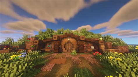 4 best hobbit hole base designs in Minecraft