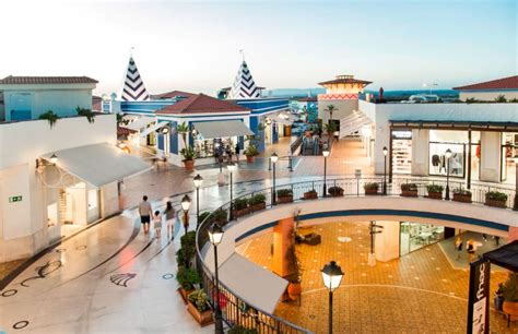 The Best and Largest Shopping Centers in the Algarve - Portugal Collection