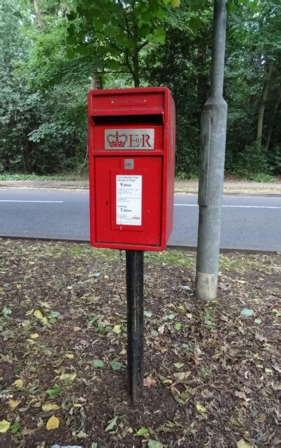 Elizabeth II postbox on Stixwould Road,... © JThomas cc-by-sa/2.0 ...