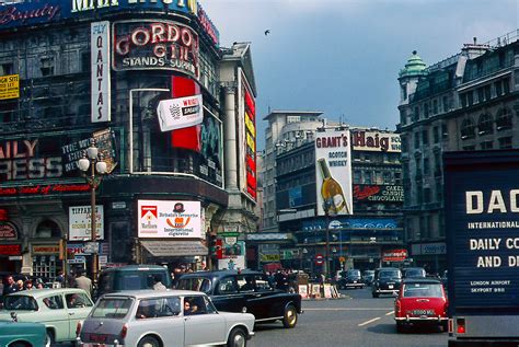 24 Color Photos of Swinging London - 1967-1969 - Flashbak