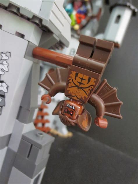 Action Figure Barbecue: Lego Review: Vampyre Castle from Monster ...