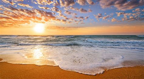 Ocean Sunrise In Israel – Israel Revealed