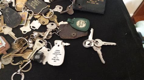 Instant Collection of Old Keys. Keychains. Car. Ford.